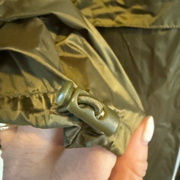 Aerie‎ OFFLINE Olive Green Packable Pullover Windbreaker Anorak Jacket XL NWT - Picture 7 of 8